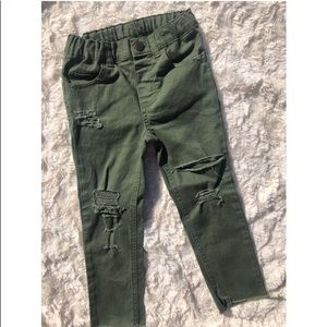 Distressed denim🖤👖